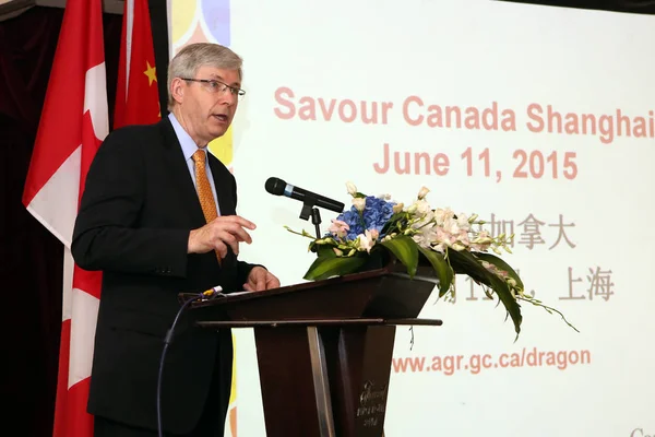 Canadese Ambassadeur Naar China Guy Saint Jacques Levert Een Toespraak — Stockfoto