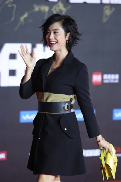 香港女星朱雅典娜在网易于2015年12月30日在中国北京主办的形象颁奖仪式上合影 — 图库照片