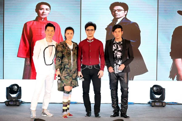 左から 台湾の歌手ハーレム 中国の歌手ナ インとワン フェン 台湾の歌手ジェイ チョウが 2015年6月2日 上海で開催されたリアリティータレントテレビ番組 中国の声 — ストック写真