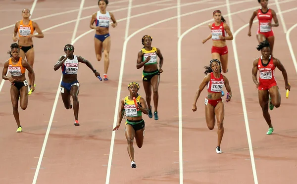 Shelly Ann Fraser Pryce Jamajky Střed Soutěží Štafetě 4X100M Žen — Stock fotografie