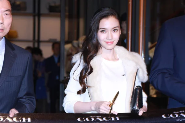 Hongkongse Actrice Angelababy Vormt Tijdens Openingsceremonie Van Nieuwe Coach Store — Stockfoto