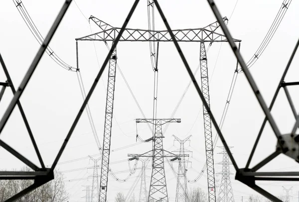 Över Pyloner Med Högspänningsledningar Huaian City Östra Kinas Jiangsu Provinsen — Stockfoto