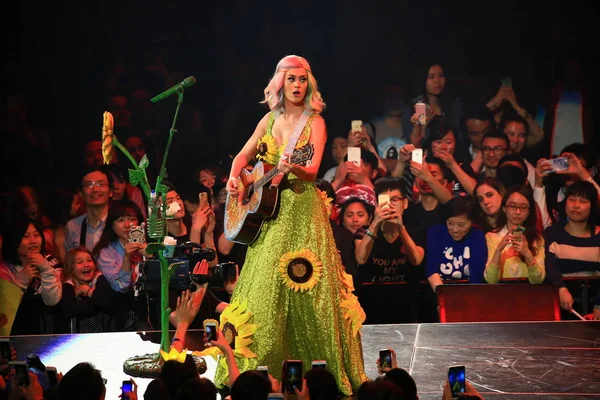 Cantante Estadounidense Katy Perry Actúa Concierto Shanghai Prismatic World Tour — Foto de Stock