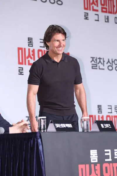 Amerykanin Aktor Tom Cruise Uśmiecha Się Podczas Konferencji Prasowej Dla — Zdjęcie stockowe
