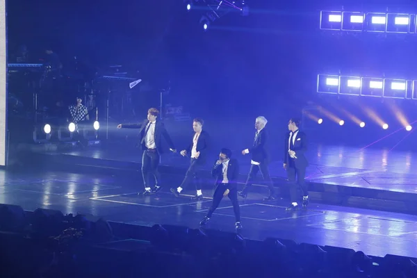 Des Membres Boys Group Sud Coréen Bigbang Big Bang Produisent — Photo