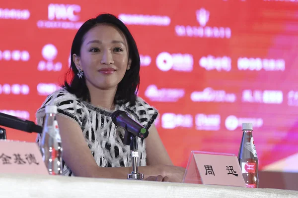 Zhou Xun Medlem Juryn För Filmfestivalen Beijing Kinesiska Skådespelare Ler — Stockfoto