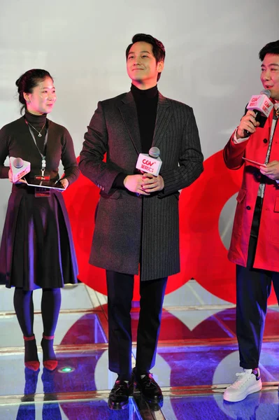 韓国俳優キム ボムス センター 成都市 中国南西部の四川省 2015 日にファンミーティング イベント中のポーズ — ストック写真