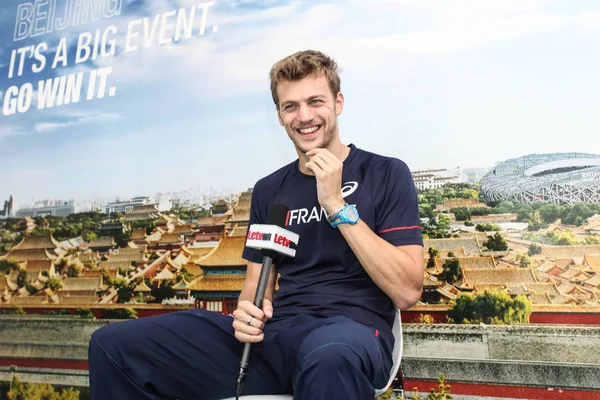 Francuski Sprinter Christophe Lemaitre Reaguje Konferencji Prasowej Przez Japoński Odzieży — Zdjęcie stockowe