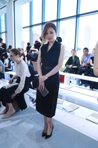 Cantante China Zhang Liangying Asiste Desfile Moda Michael Kors Durante —  Fotos de Stock