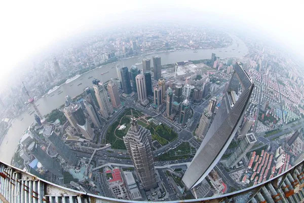 Esta Foto Tomada Desde Torre Shanghai Construcción Muestra Una Vista — Foto de Stock