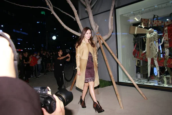 South Korean Actress Son Jin Arrives Opening Event Burberry Flagship — Stock Photo, Image