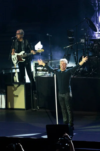 Jon Bon Jovi Banda Rock Estadounidense Bon Jovi Actúa Durante —  Fotos de Stock
