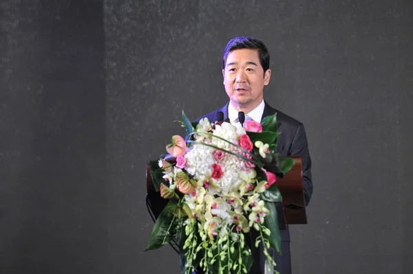 Chinese Acteur Zhang Guoli Spreekt Tijdens Een Persconferentie Voor Samenwerking — Stockfoto