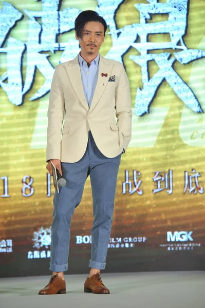 中国俳優最大張ポーズ彼の映画 Spl 時間の結果 中国北京での記者会見で 2015 — ストック写真
