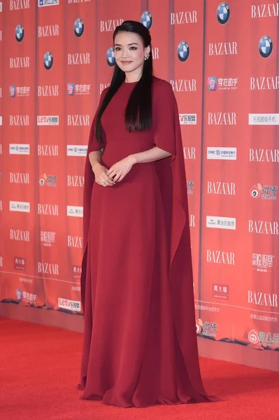Taiwanesische Schauspielerin Shu Kommt Auf Den Roten Teppich Für Die — Stockfoto