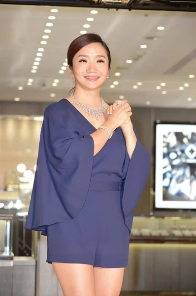 Hostess Televisiva Taiwanese Matilda Tao Posa Evento Promozionale Gioielli Taipei — Foto Stock