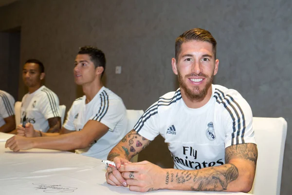 Sergio Ramos Real Madrid Direita Sorri Para Evento Assinatura Durante — Fotografia de Stock