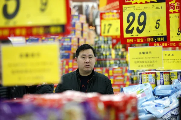 Cliente Chino Está Compras Supermercado Ciudad Huaibei Provincia Anhui Este —  Fotos de Stock