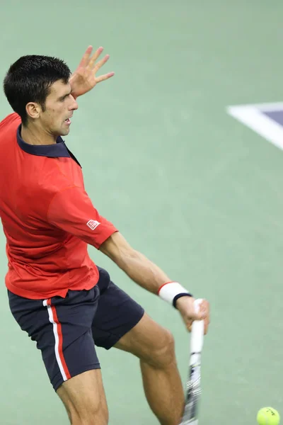 Novak Djokovic Serbii Zwraca Strzał Wilfried Tsonga Francji Finałowym Meczu — Zdjęcie stockowe