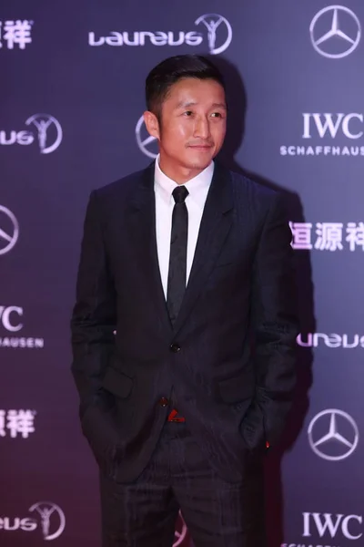 Boxeador Chino Zou Shiming Posa Alfombra Roja Para Los Laureus — Foto de Stock