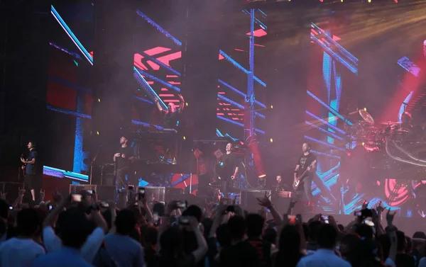Члены Американской Рок Группы Linkin Park Выступают Пекинском Концерте Пекине — стоковое фото