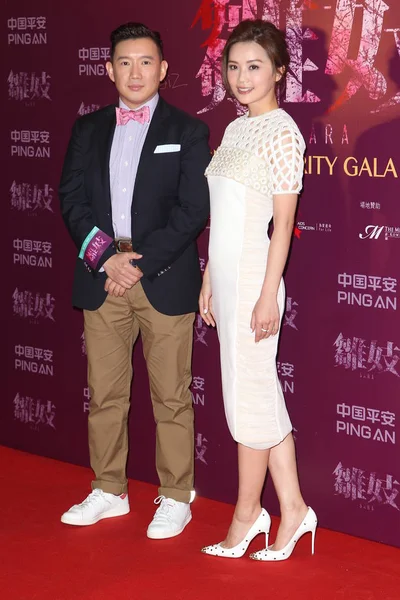 Actriz Hong Kong Charlene Choi Derecha Actor Chapman Para Posar — Foto de Stock