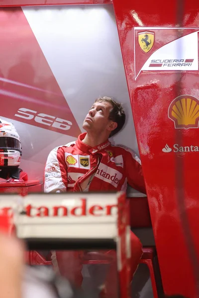 2015年4月10日 在中国上海国际赛车场举行的2015年中国一级方程式大奖赛中 车手塞巴斯蒂安 维特尔 Sebastian Vettel 被拍到 — 图库照片