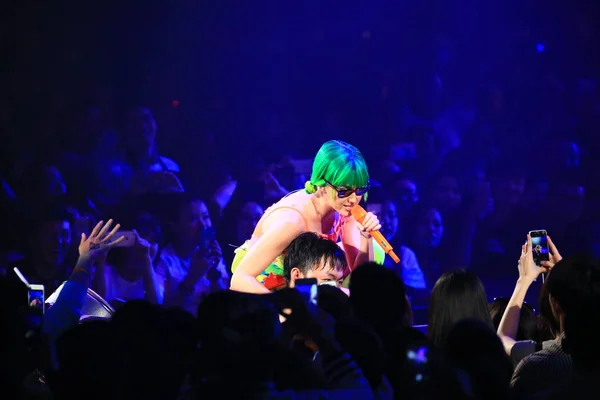 Amerikai Énekes Katy Perry Végez Vele Prizma World Tour Sanghaj — Stock Fotó