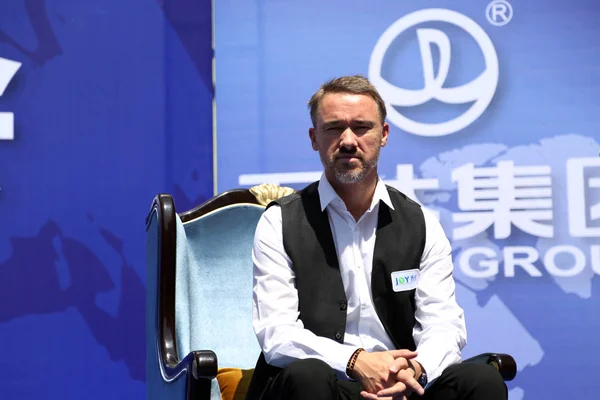 Szkocki Snookerzysta Stephen Hendry Uczęszcza Spotkanie Fan Podczas Jego Podróży — Zdjęcie stockowe