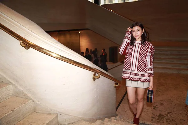 Taiwanese Actress Michelle Chen Attends Tory Burch Fashion Show New — Stock Photo, Image