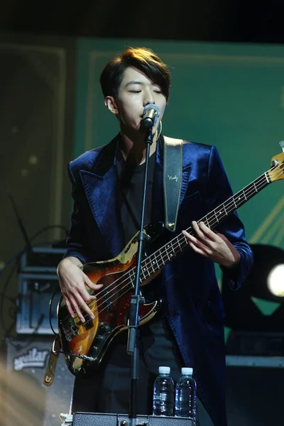 Lee Jung Shin Της Νότιας Κορέας Αγόρι Ομάδας Cnblue Εκτελεί — Φωτογραφία Αρχείου