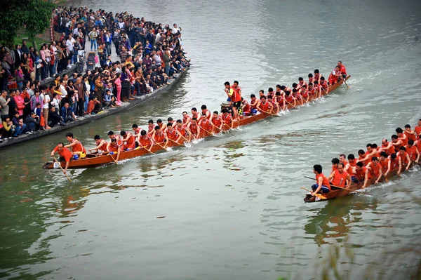 Partecipanti Gareggeranno Una Gara Drago Fiume Nella Città Foshan Nella — Foto Stock