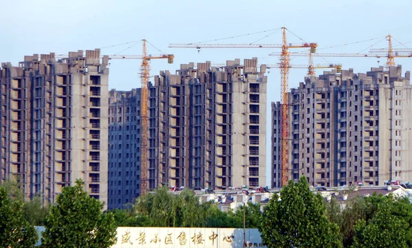 Vysoce Vzrosté Bytové Domy Projektu Nemovitostí Jsou Výstavbě Dezhou City — Stock fotografie