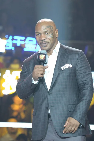 Der Pensionierte Amerikanische Boxer Mike Tyson Posiert Während Einer Pressekonferenz — Stockfoto