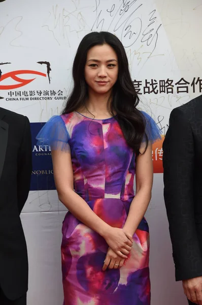 中国女優タン ウェイ ポーズ レッド カーペット第 回中国映画取締役ギルド賞年次会議 2014 年の北京 2015 — ストック写真