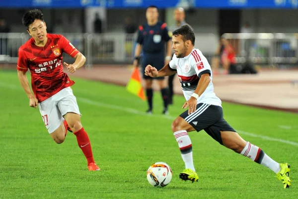 Zheng Long Guangzhou Evergrande Taobao Izquierda Prepara Para Desafiar Pierre — Foto de Stock