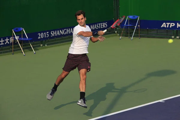 Roger Federer Szwajcarii Bierze Udział Sesji Szkoleniowej Dla 2015 Turniej — Zdjęcie stockowe