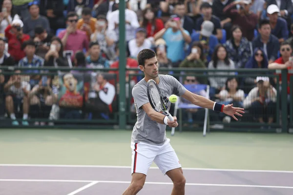 Novak Djokovic Serbii Bierze Udział Sesji Szkoleniowej Dla 2015 Turniej — Zdjęcie stockowe