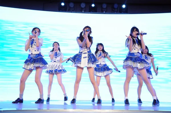 Miembros Del Grupo Femenino Chino Snh48 Actúan Evento Marketing Sohu — Foto de Stock