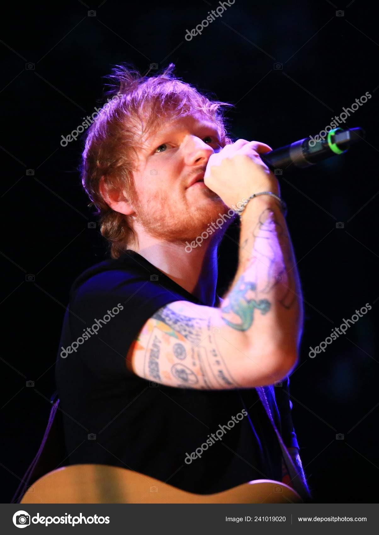 Британский Певец Ширан Выступил Своем Концерте Шанхае Китай Марта.