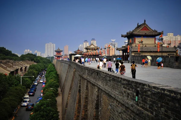 Des Visiteurs Marchent Sur Circoncision Dynastie Ming Dans Ville Dans — Photo