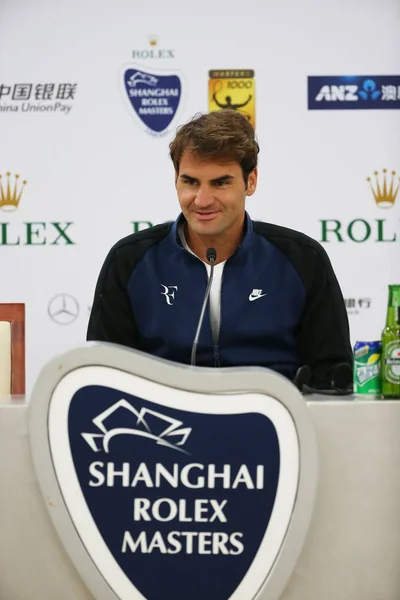 Roger Federer Aus Der Schweiz Lächelt Der Pressekonferenz Zum Shanghai — Stockfoto