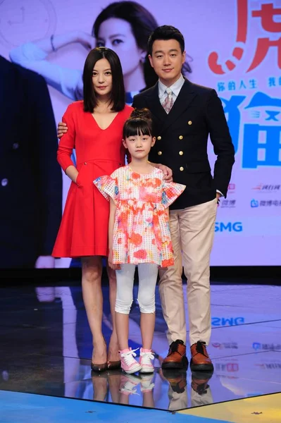 Sinistra Attrice Cinese Vicki Zhao Wei Bambina Star Zihan Attore — Foto Stock