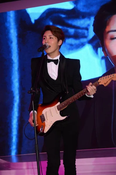 Cantante Attore Sudcoreano Min Woo Esibisce Evento Moda Dal Sito — Foto Stock