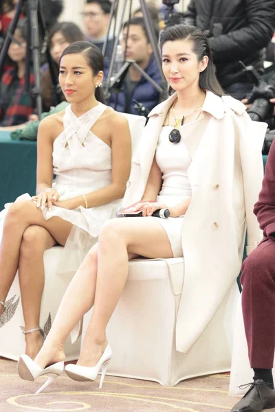 Actrice Chinoise Bingbing Droite Assiste Une Conférence Presse Pour Son — Photo