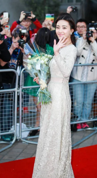 2015年5月18日 在英国伦敦举行的第三届中国国际电影节红毯上摆姿势 — 图库照片
