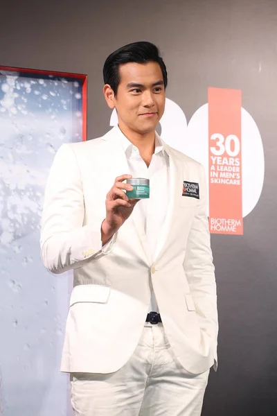 Taiwanesischer Schauspieler Eddie Peng Posiert Während Einer Werbeveranstaltung Für Biotherm — Stockfoto