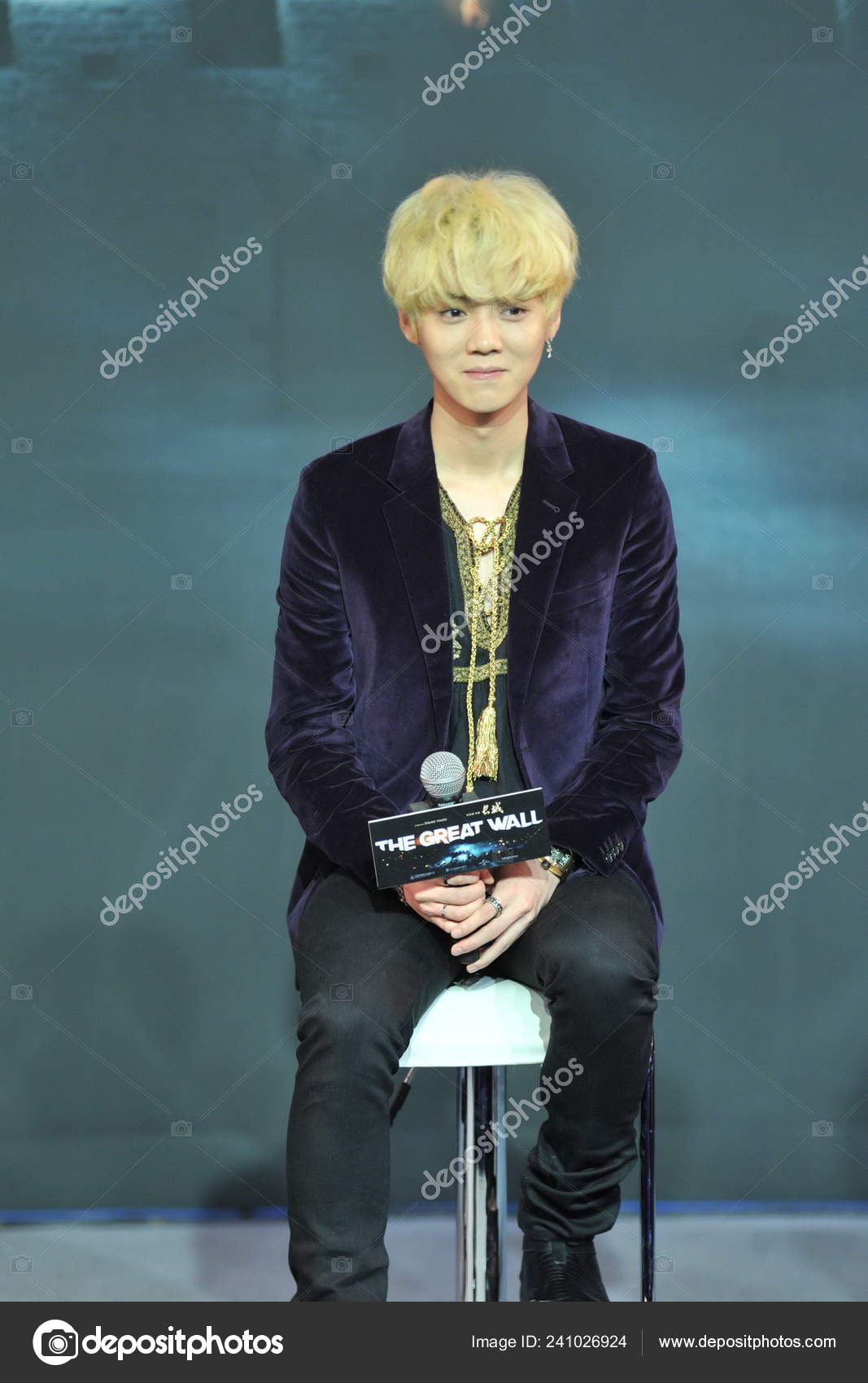 Chinese Singer Actor Han Attends Press Conference His New Movie — Stock