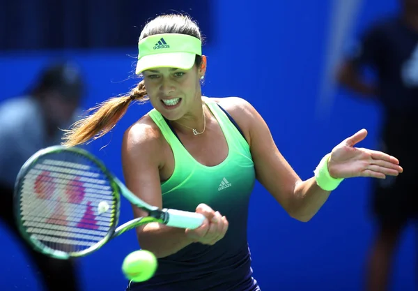 Ana Ivanovic Serbie Retourne Tir Alexandra Dulgheru Roumanie Lors Leur — Photo