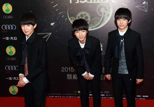 Kinesisk Pojke Gruppen Tfboys Pose Prisutdelningen 2015 Musik Shenzhen City — Stockfoto